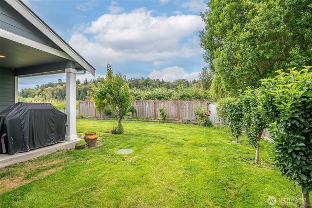 1502 12th Avenue SE, Puyallup, WA 98372