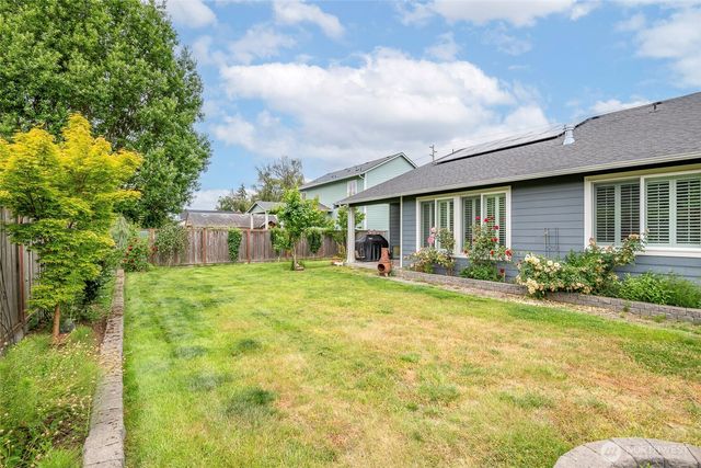 1502 12th Avenue SE, Puyallup, WA 98372
