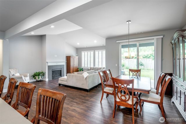 1502 12th Avenue SE, Puyallup, WA 98372