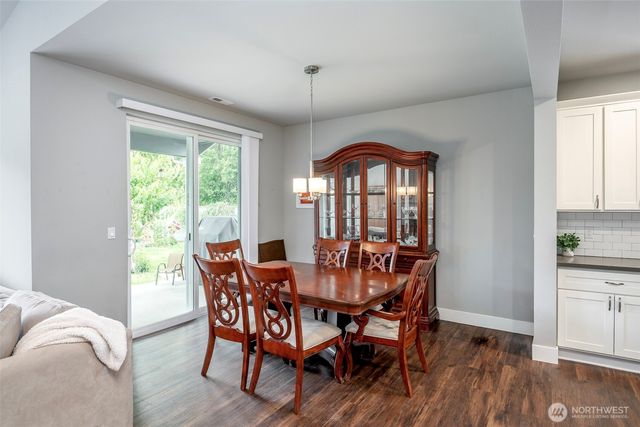 1502 12th Avenue SE, Puyallup, WA 98372