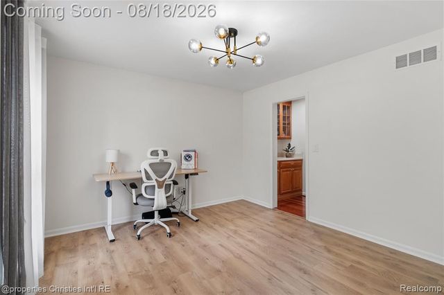 5805 Glen Eagles Drive, West Bloomfield, MI 48323