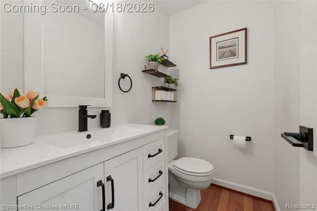5805 Glen Eagles Drive, West Bloomfield, MI 48323
