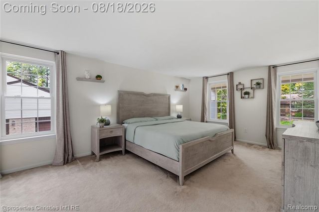 5805 Glen Eagles Drive, West Bloomfield, MI 48323