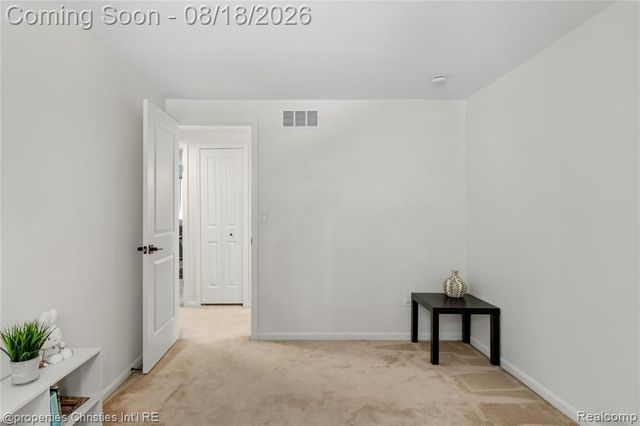 5805 Glen Eagles Drive, West Bloomfield, MI 48323