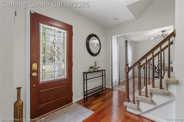 5805 Glen Eagles Drive, West Bloomfield, MI 48323