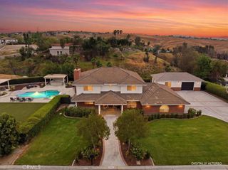 1956 Middle Creek, Riverside, CA 92506