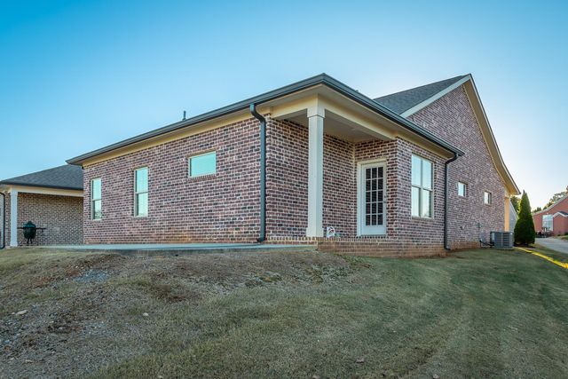 8185 Double Eagle Court, Ooltewah, TN 37363