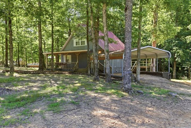 166 Outback Rd, Lobelville, TN 37097