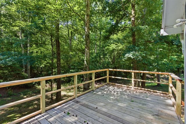 166 Outback Rd, Lobelville, TN 37097