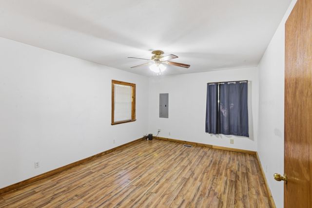166 Outback Rd, Lobelville, TN 37097