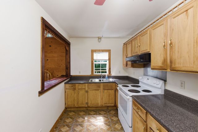 166 Outback Rd, Lobelville, TN 37097