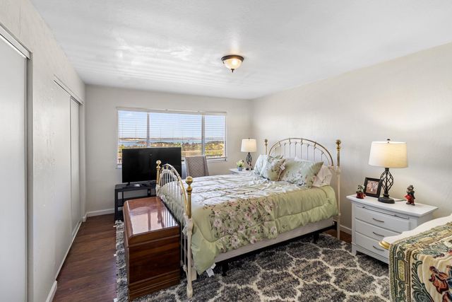 3460 Lakeview Dr, Ione, CA 95640