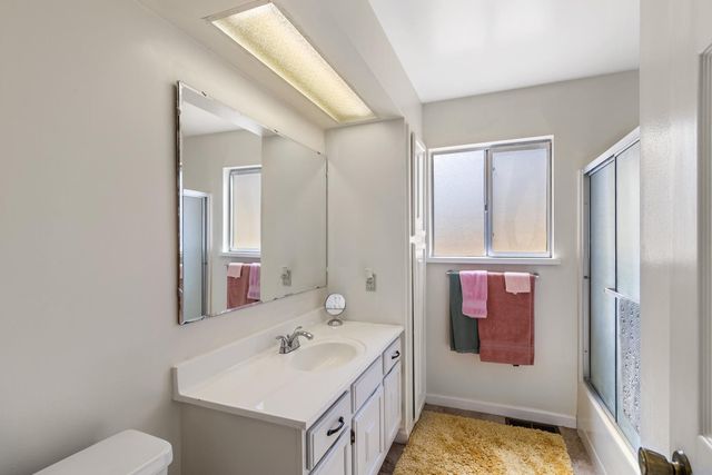 3460 Lakeview Dr, Ione, CA 95640