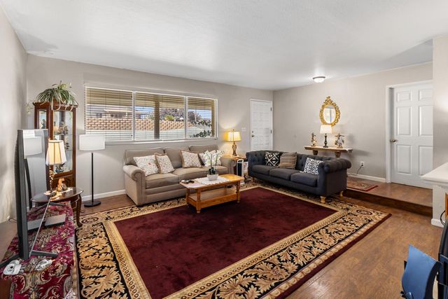 3460 Lakeview Dr, Ione, CA 95640