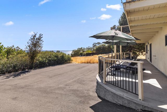 3460 Lakeview Dr, Ione, CA 95640