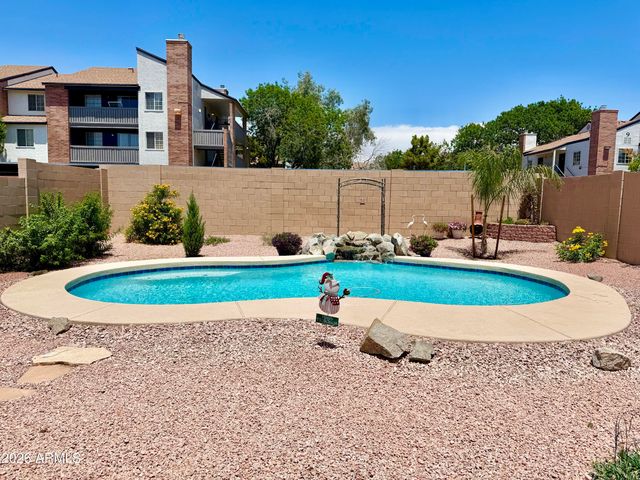 2022 W TOWNLEY Avenue, Phoenix, AZ 85021