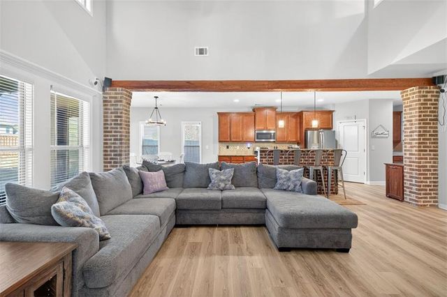 748 HAWKINS CREEK Drive, Jefferson, GA 30549