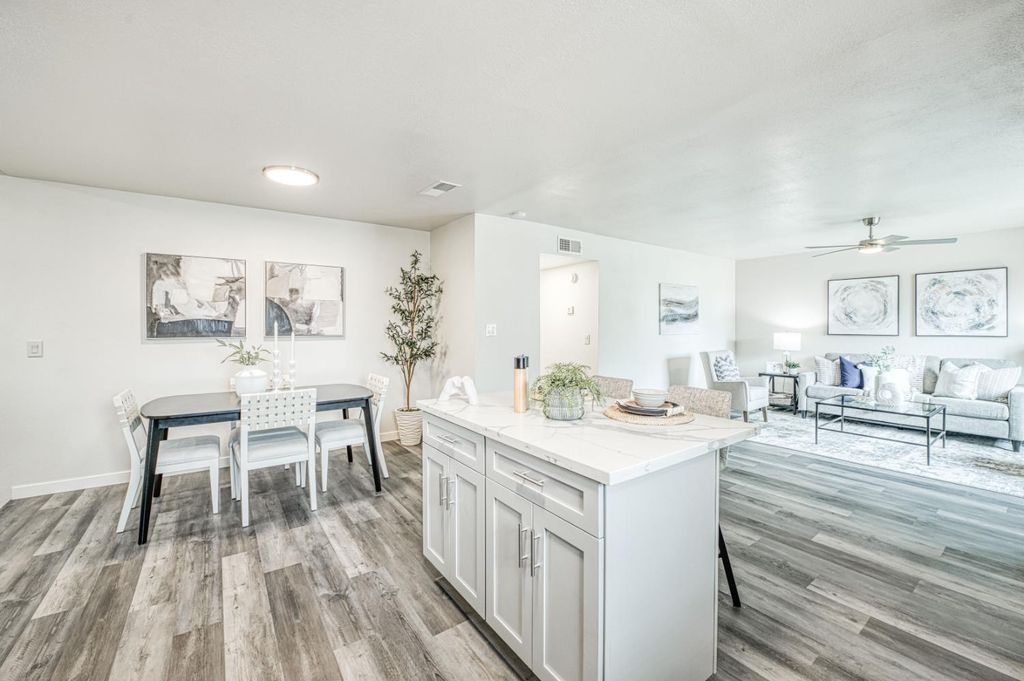 Image 11 of property listing at 2612 Purdue Avenue, Clovis, CA 93611