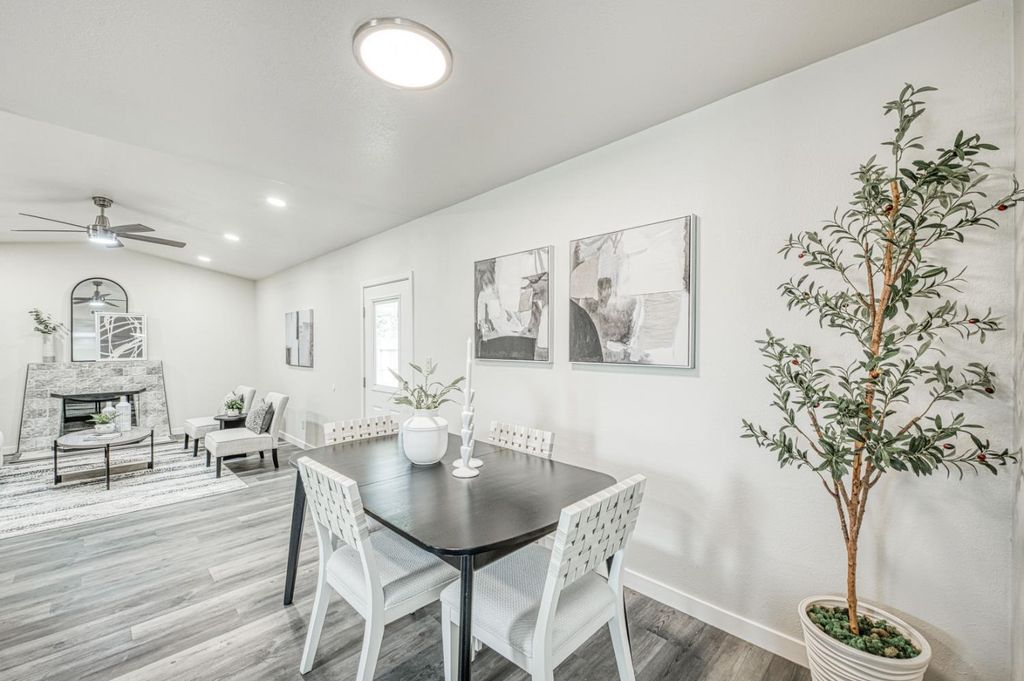 Image 13 of property listing at 2612 Purdue Avenue, Clovis, CA 93611