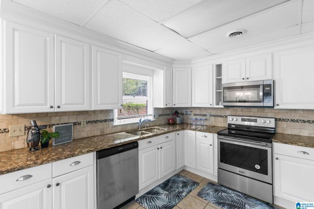 2464 VALE DRIVE, Birmingham, AL 35244