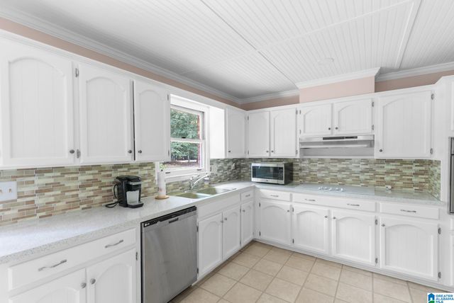 2464 VALE DRIVE, Birmingham, AL 35244