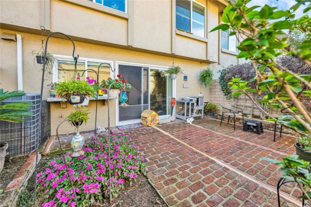 10308 Columbia River Court, Fountain Valley, CA 92708