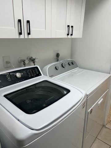 10789 Royal Palm Blvd 4, Coral Springs, FL 33065