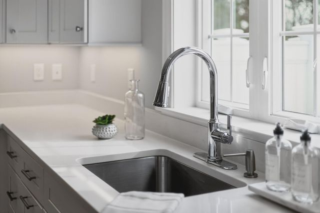 15 Rosewood Circle, Mashpee, MA 02649