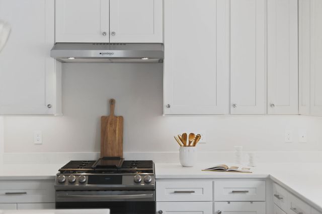 15 Rosewood Circle, Mashpee, MA 02649