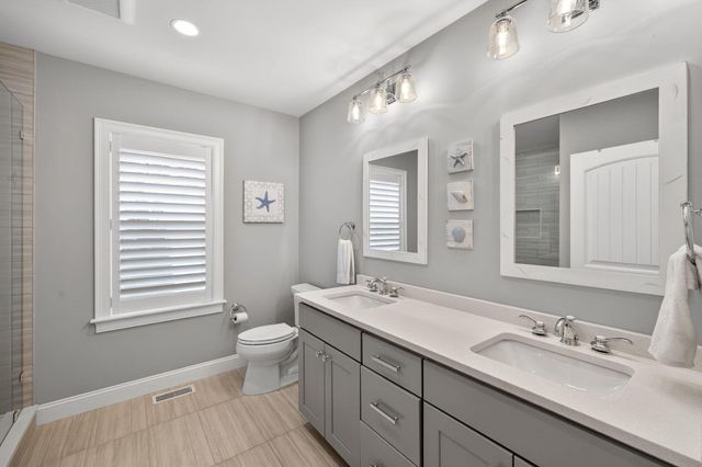 15 Rosewood Circle, Mashpee, MA 02649