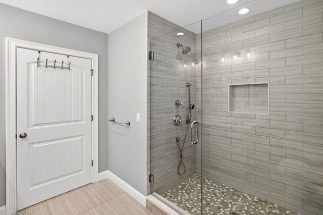 15 Rosewood Circle, Mashpee, MA 02649