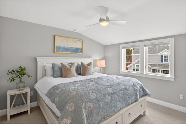 15 Rosewood Circle, Mashpee, MA 02649