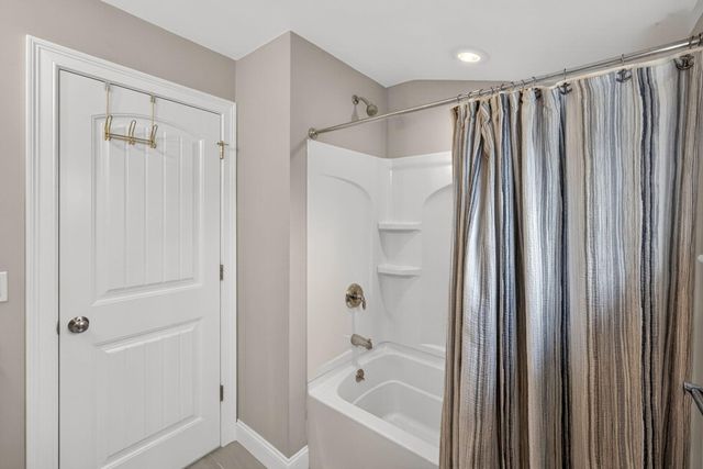 15 Rosewood Circle, Mashpee, MA 02649