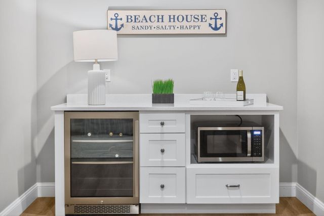 15 Rosewood Circle, Mashpee, MA 02649