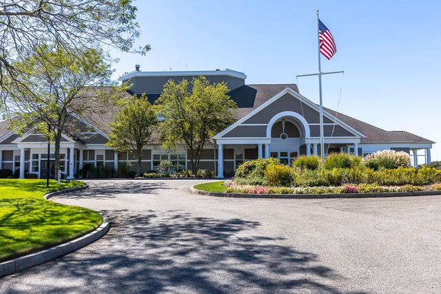 15 Rosewood Circle, Mashpee, MA 02649