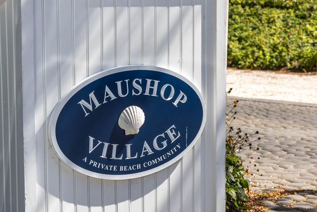 15 Rosewood Circle, Mashpee, MA 02649