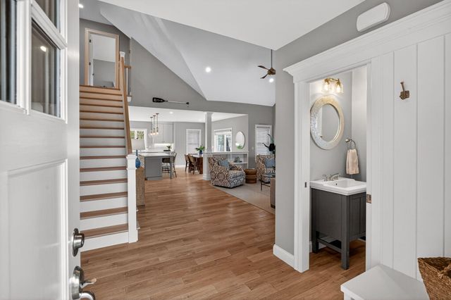 15 Rosewood Circle, Mashpee, MA 02649