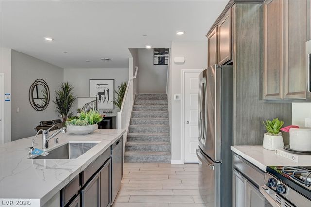 7334 North Decatur Boulevard 2, Las Vegas, NV 89131