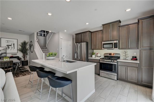 7334 North Decatur Boulevard 2, Las Vegas, NV 89131