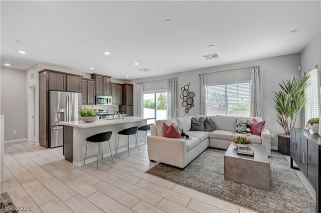 7334 North Decatur Boulevard 2, Las Vegas, NV 89131