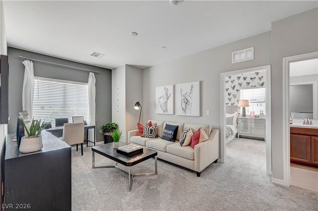 7334 North Decatur Boulevard 2, Las Vegas, NV 89131