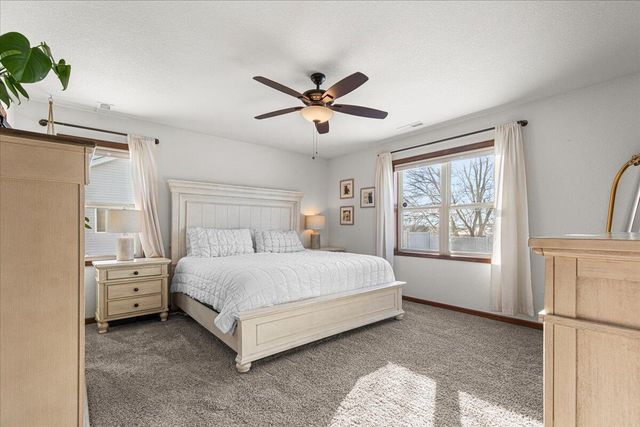 1155 Ellys WAY, Slinger, WI 53086