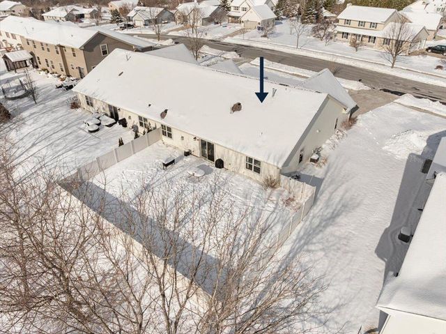 1155 Ellys WAY, Slinger, WI 53086