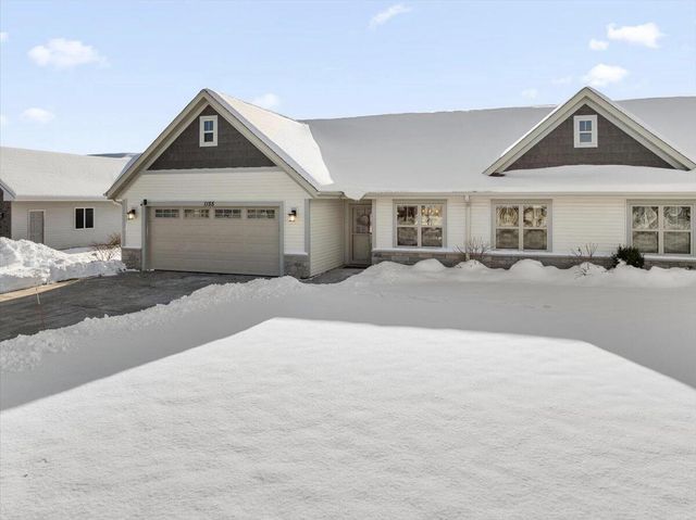 1155 Ellys WAY, Slinger, WI 53086