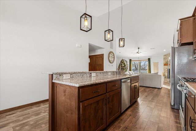 1155 Ellys WAY, Slinger, WI 53086