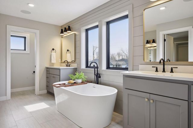 1811 Brookview Court, Medina, MN 55340