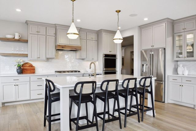 1811 Brookview Court, Medina, MN 55340