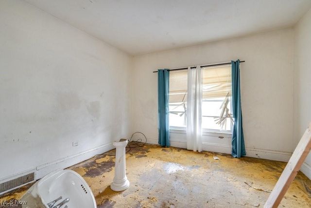 1140 E 113th Street, Cleveland, OH 44108