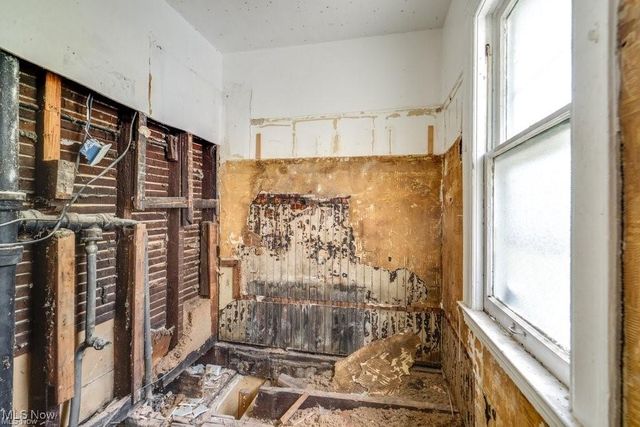 1140 E 113th Street, Cleveland, OH 44108