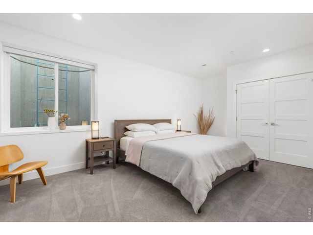 8675 Summerlin Pl, Longmont, CO 80503